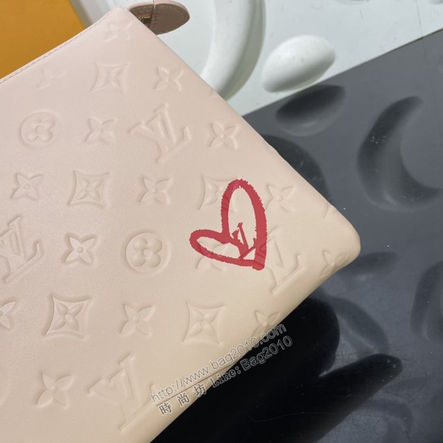 LV專櫃新款女包 路易威登Coussin小號手袋 M58739 Monogram壓紋蓬鬆綿羊皮 LV單肩斜挎女包  ydh4249